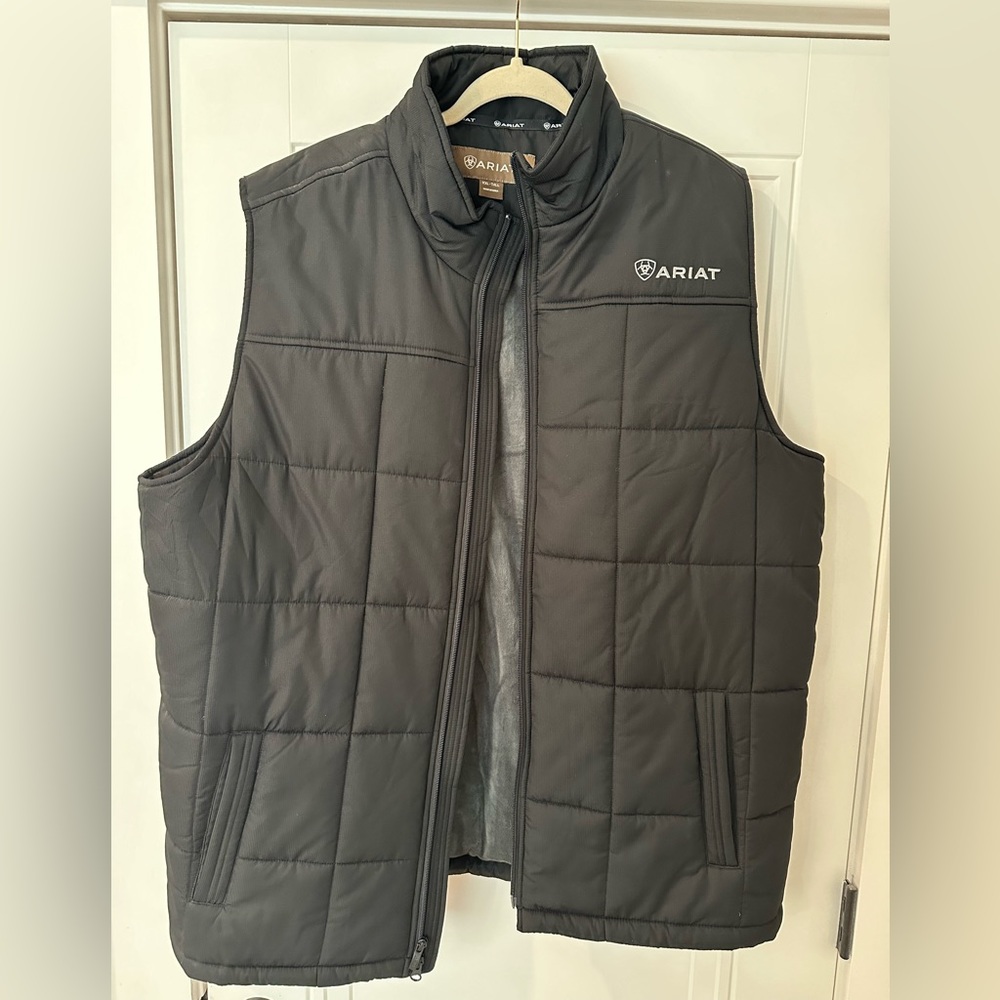 Ariat Puffer Vest XXL tall, concealed carry